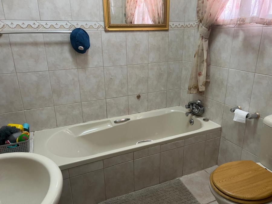 3 Bedroom Property for Sale in Adamayview North West